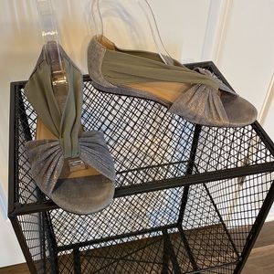 VtG Donald Pliner awesome denim looking suede flat sandals with grey mesh straps